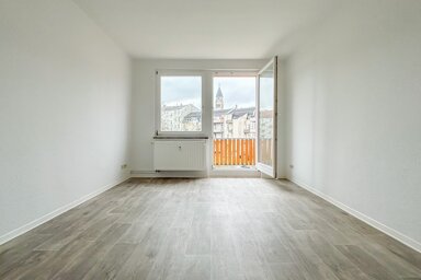 Wohnung zur Miete 299 € 3 Zimmer 57,8 m² 3. Geschoss Haselbrunner Straße 85 Haselbrunn Plauen 08525