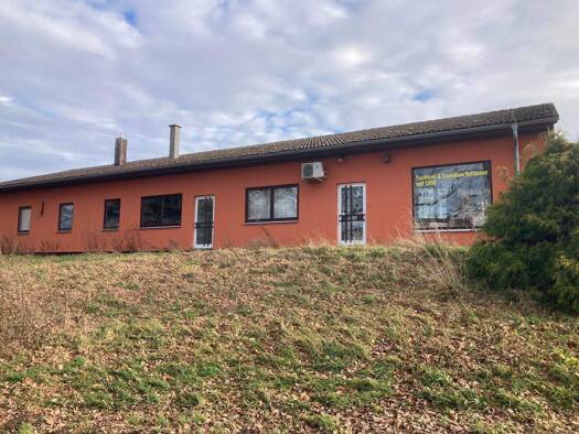 Haus zum Kauf 115.000 € 2.699 m² Grundstück Göpfersdorf 04618