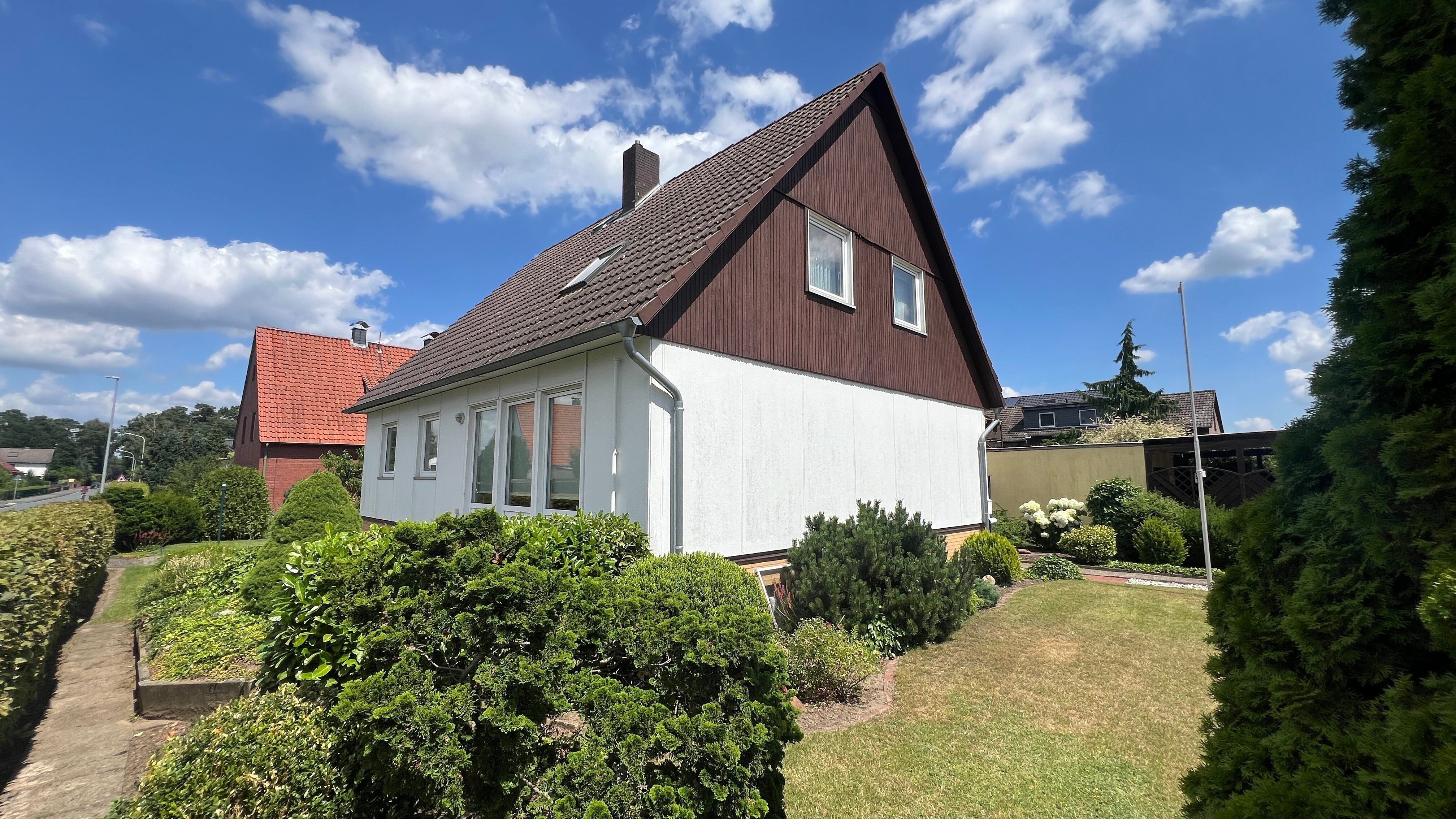 Einfamilienhaus zum Kauf 229.000 € 6 Zimmer 140 m²<br/>Wohnfläche 580 m²<br/>Grundstück Großenheidorn Wunstorf 31515