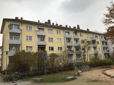 Wohnung zur Miete 354 € 1 Zimmer 29,3 m² 2. Geschoss frei ab 01.04.2025 Gerauer Straße 78 Niederrad Frankfurt am Main 60528