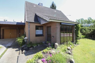 Einfamilienhaus zum Kauf 260.000 € 4 Zimmer 130,2 m² 783,2 m² Grundstück Dänischburg / Siems / Rangen- / Wallberg Lübeck 23569