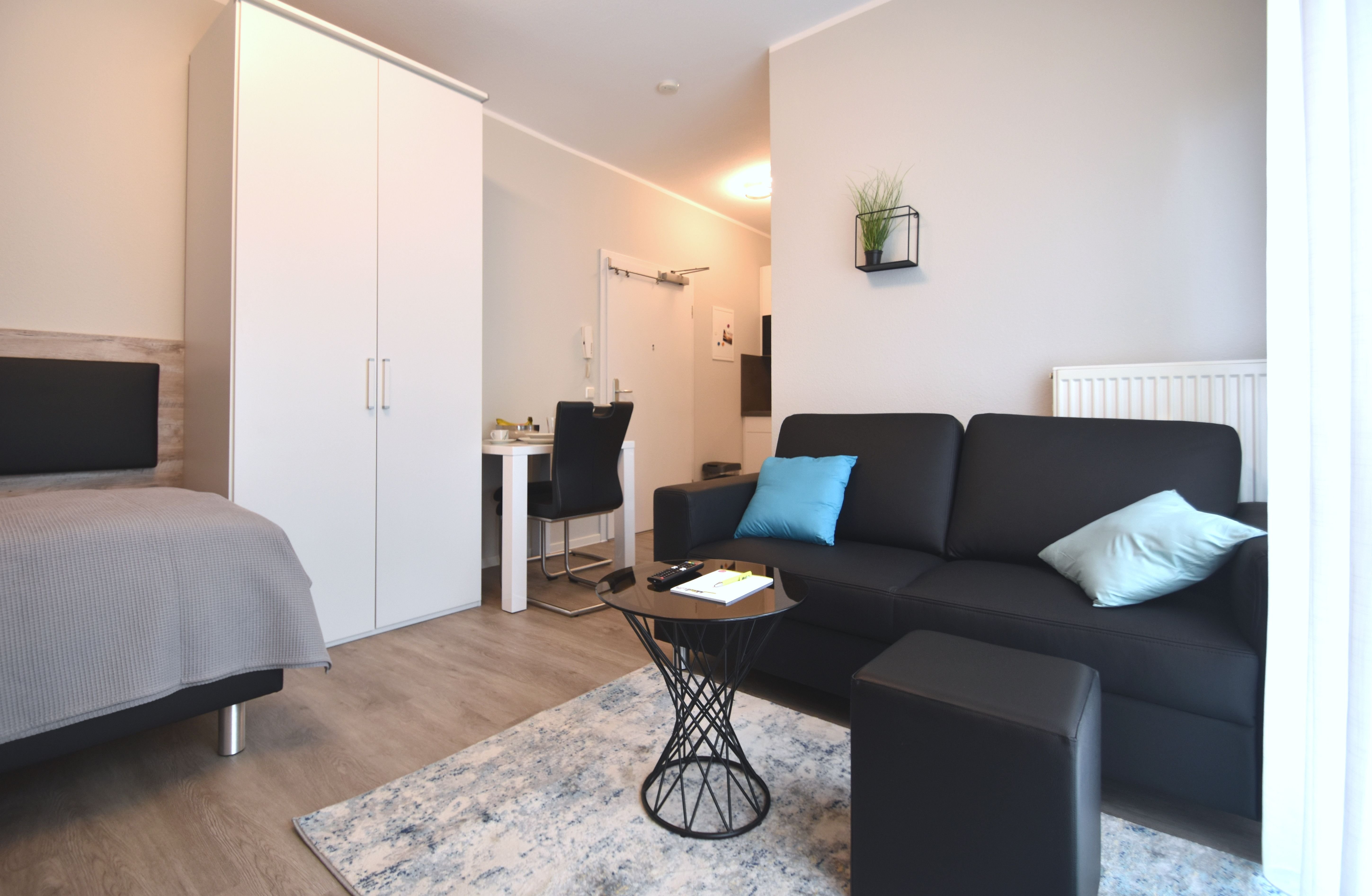 Studio zur Miete Wohnen auf Zeit 945 € 1 Zimmer 24 m²<br/>Wohnfläche Spessartstr. 30-32 Stadtmitte Aschaffenburg 63743