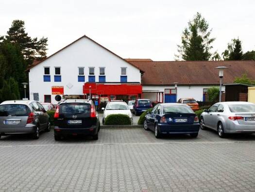 Laden zum Kauf 295.000 € 1.019 m² Verkaufsfläche Bernsdorf 02994
