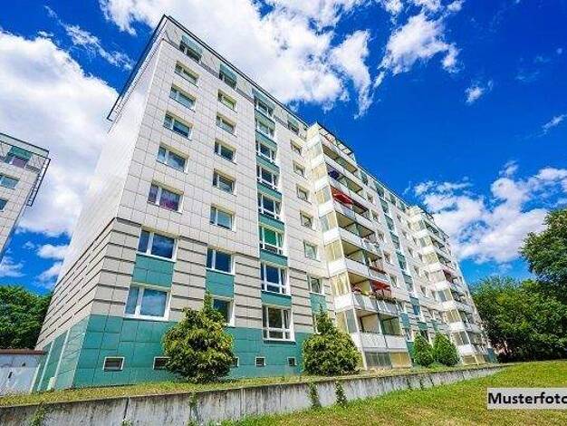 Wohnung zum Kauf 22.000 € 3 Zimmer 84 m² Hochheide Duisburg 47198