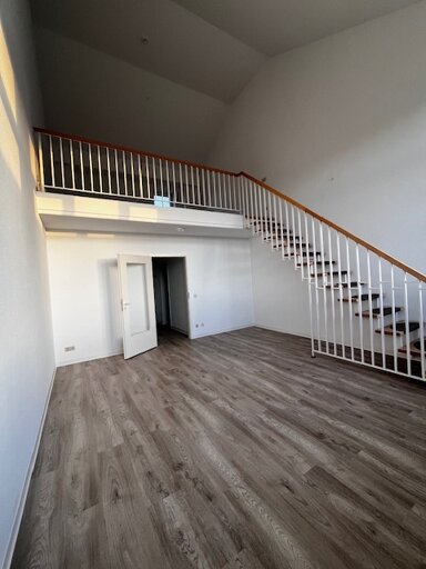 Maisonette zur Miete 330 € 2 Zimmer 55,7 m² 4. Geschoss frei ab sofort Umfassungsstr. 27 Moritzplatz Magdeburg 39124