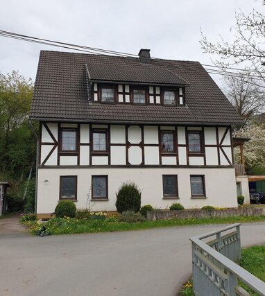 Haus zum Kauf 279.000 € 7 Zimmer 167 m² 1.051 m² Grundstück Niederberndorf Schmallenberg 57392