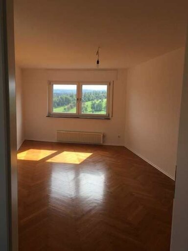 Wohnung zur Miete 700 € 3 Zimmer 111 m² frei ab sofort Pfarrstr. 5 Burbach Marxzell 76359