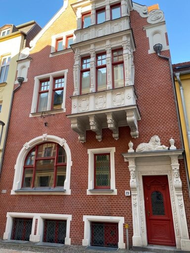 Mehrfamilienhaus zum Kauf als Kapitalanlage geeignet 590.000 € 12 Zimmer 374 m² 662 m² Grundstück Schelfstadt Schwerin 19055