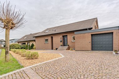 Einfamilienhaus zum Kauf 499.000 € 6,5 Zimmer 201,5 m² 752 m² Grundstück Hövelhof Hövelhof 33161