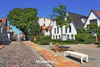 Doppelhaushälfte zum Kauf Zwangsversteigerung 91.000 € 4 Zimmer 96 m² 600 m² Grundstück Kleinwulkow Jerichow 39319