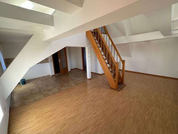 Wohnung zur Miete 700 € 2 Zimmer 70 m² Geschoss 2/2 frei ab sofort Forchheim 91301