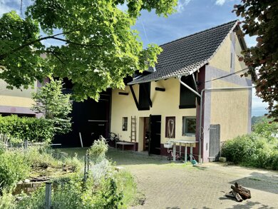 Haus zum Kauf 599.000 € 13 Zimmer 426 m² 1.139 m² Grundstück Niedergründau Gründau 63584