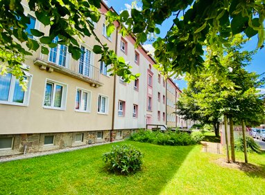 Wohnung zur Miete 295,62 € 2 Zimmer 53,8 m² Straße der Opfer des Faschismus 8 Ronneburg Ronneburg 07580