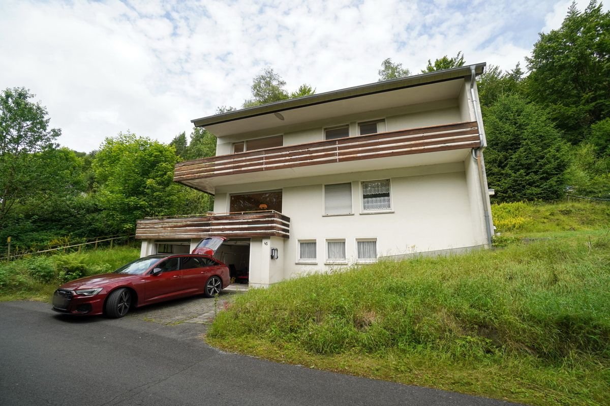 Einfamilienhaus zum Kauf 129.900 € 6 Zimmer 151 m²<br/>Wohnfläche 776 m²<br/>Grundstück ab sofort<br/>Verfügbarkeit Brilon-Wald Brilon / Brilon-Wald 59929