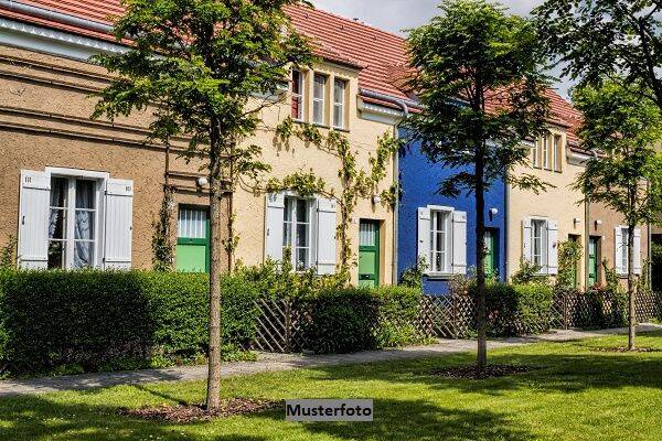 Mehrfamilienhaus zur Zwangsversteigerung