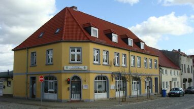 Mehrfamilienhaus zum Kauf 120.000 € 430 m² 431 m² Grundstück Ernst-Thälmann-Str. 25/26 Franzburg Franzburg 18461