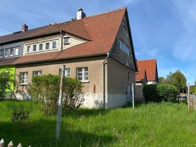 Doppelhaushälfte zum Kauf 49.500 € 5 Zimmer 98 m² 370 m² Grundstück Neugersdorf Ebersbach-Neugersdorf 02727