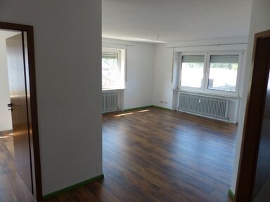 Wohnung zur Miete 810 € 2 Zimmer 68 m² 1. Geschoss frei ab sofort Forchheim Forchheim 91301