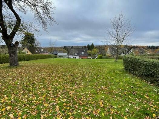 Einfamilienhaus zum Kauf 349.000 € 5 Zimmer 120 m² 1.650 m² Grundstück frei ab sofort Kronsburger Straße 6 Kronsburg Kiel 24145