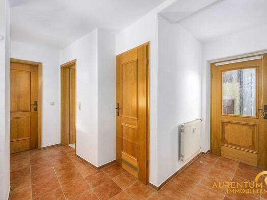 Einfamilienhaus zum Kauf 9 Zimmer 204,2 m² 537 m² Grundstück Riedenburg 93339