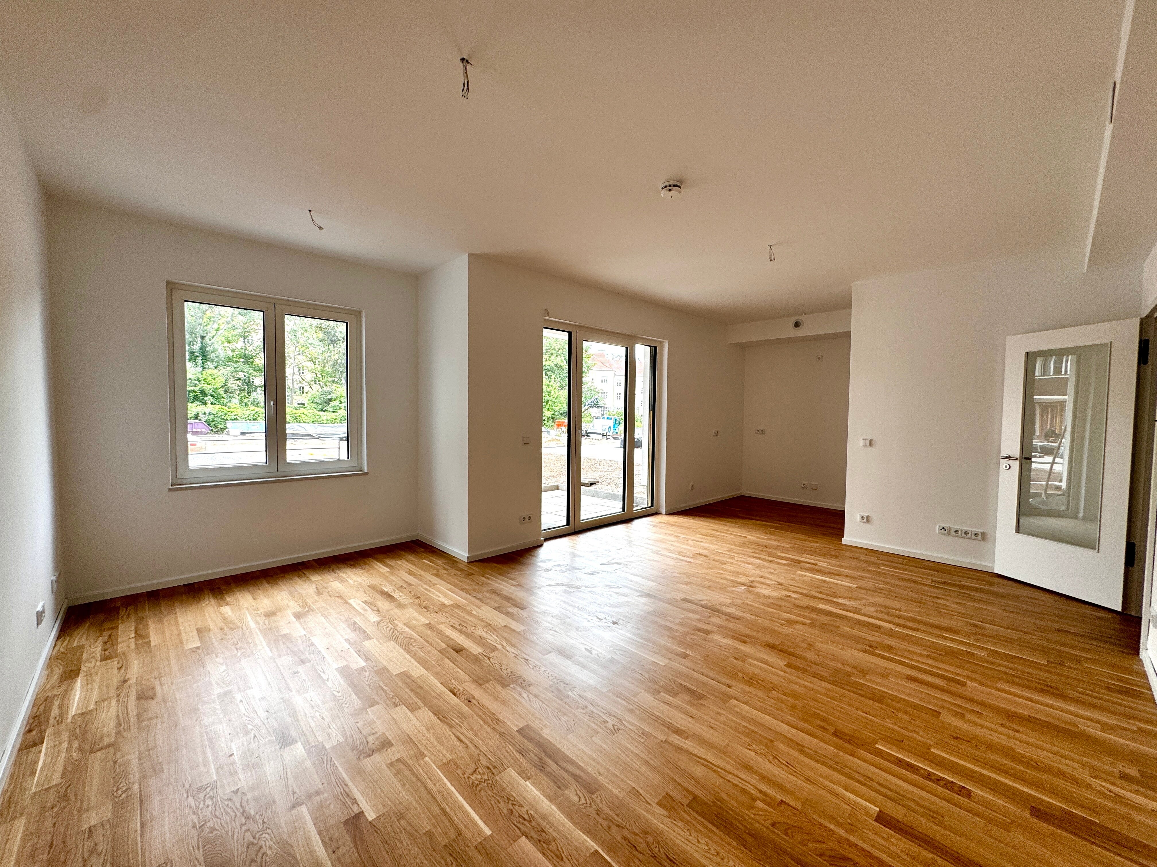 Wohnung zur Miete 2.427,75 € 3 Zimmer 97,1 m²<br/>Wohnfläche EG<br/>Geschoss ab sofort<br/>Verfügbarkeit Wiesbadener Straße 56 c Wilmersdorf Berlin 14197