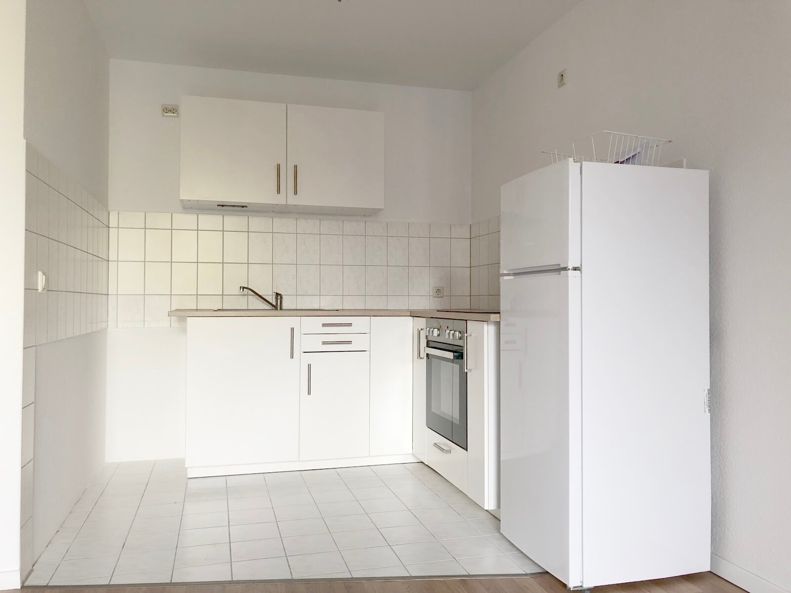Wohnung zur Miete 299 € 1 Zimmer 61,4 m²<br/>Wohnfläche 4. Stock<br/>Geschoss Bahnhofstraße 6c Innenstadt Riesa 01587
