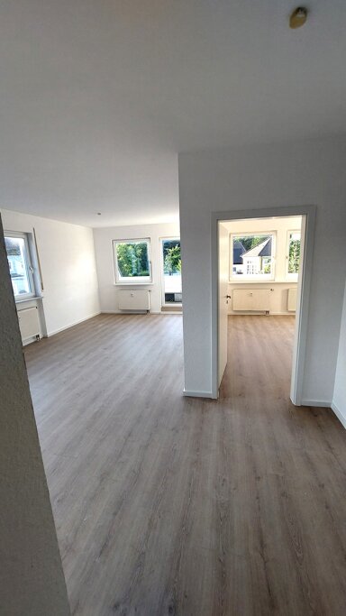 Wohnung zur Miete 840 € 3 Zimmer 104,7 m² 1. Geschoss frei ab sofort Elchstraße 24 Rothenstadt Weiden in der Oberpfalz 92637