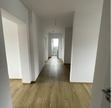 Wohnung zur Miete 1.000 € 4 Zimmer 86,5 m² 2. Geschoss Fichtelgebirgsstraße 8 Laineck Bayreuth 95448