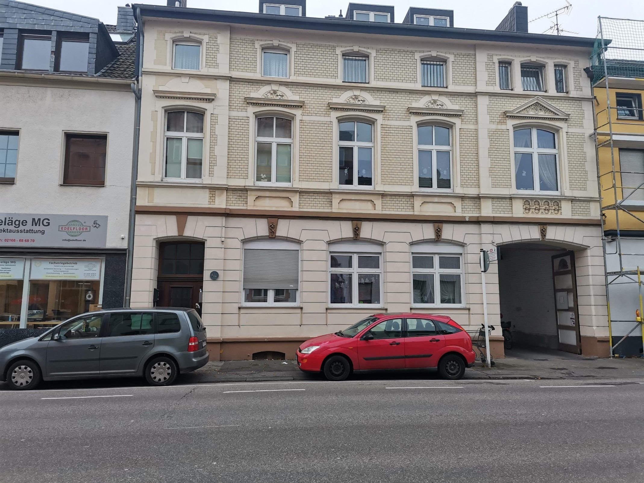 Mehrfamilienhaus zum Kauf 620.000 € 13 Zimmer 382,1 m²<br/>Wohnfläche 1.009 m²<br/>Grundstück Mülfort Mönchengladbach 41238