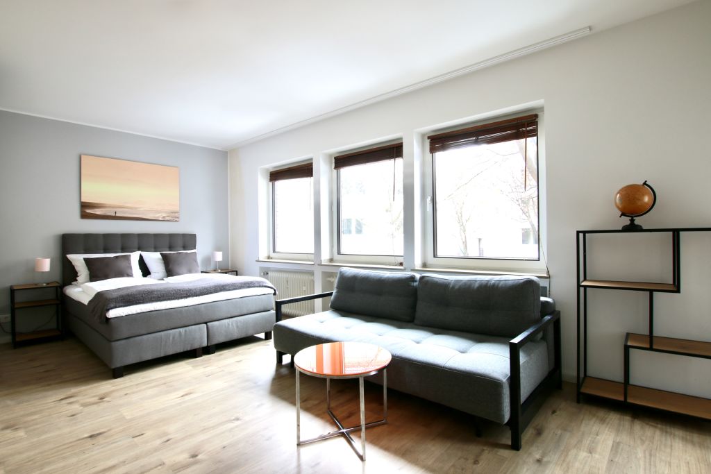 Wohnung zur Miete Wohnen auf Zeit 2.289 € 1 Zimmer 36 m²<br/>Wohnfläche 08.12.2024<br/>Verfügbarkeit Pantaleonswall Altstadt - Süd Köln 50676