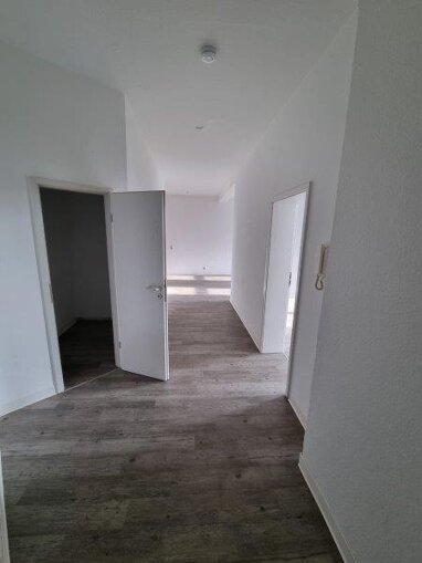 Wohnung zur Miete 330 € 2 Zimmer 64,8 m² 2. Geschoss Poppitzer Str.33 Altriesa Riesa 01589