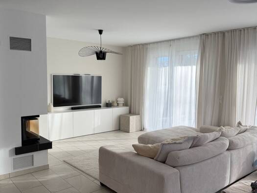 Doppelhaushälfte zur Miete 1.800 € 4,5 Zimmer 125 m² frei ab 01.03.2026 Sonnenhof Pforzheim 75180