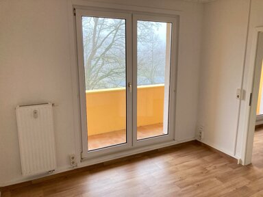 Wohnung zur Miete 421 € 4 Zimmer 69 m² 2. Geschoss Krondorfer Straße 121 Wolfen Bitterfeld-Wolfen 06766