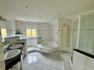 Haus zum Kauf provisionsfrei 264.000 € 6,5 Zimmer 178 m² 405 m² Grundstück Metzgerallmend Untergrombach Bruchsal 76646