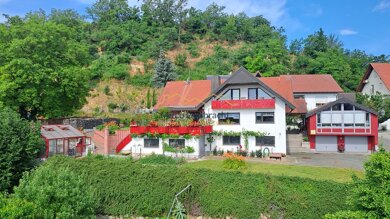 Mehrfamilienhaus zum Kauf 1.155.000 € 10,5 Zimmer 321,8 m² 1.029 m² Grundstück Bötzingen 79268