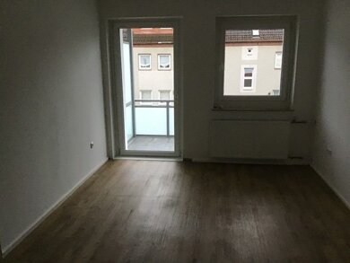 Wohnung zur Miete 571 € 2 Zimmer 49,2 m² frei ab 22.03.2025 Gneisenaustr. 35 St. Gertrud Lübeck 23566