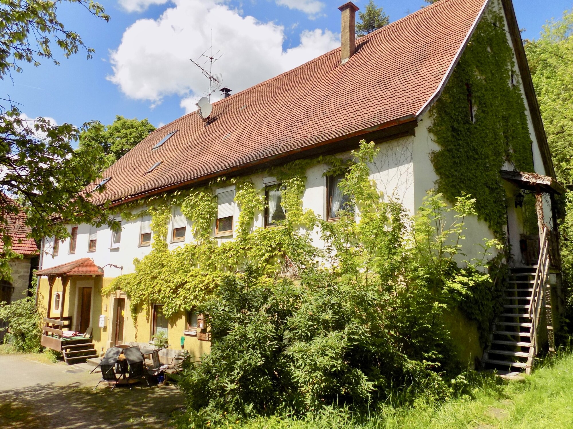 Mehrfamilienhaus zum Kauf 599.000 € 15 Zimmer 407 m²<br/>Wohnfläche Oberregenbach Langenburg 74595