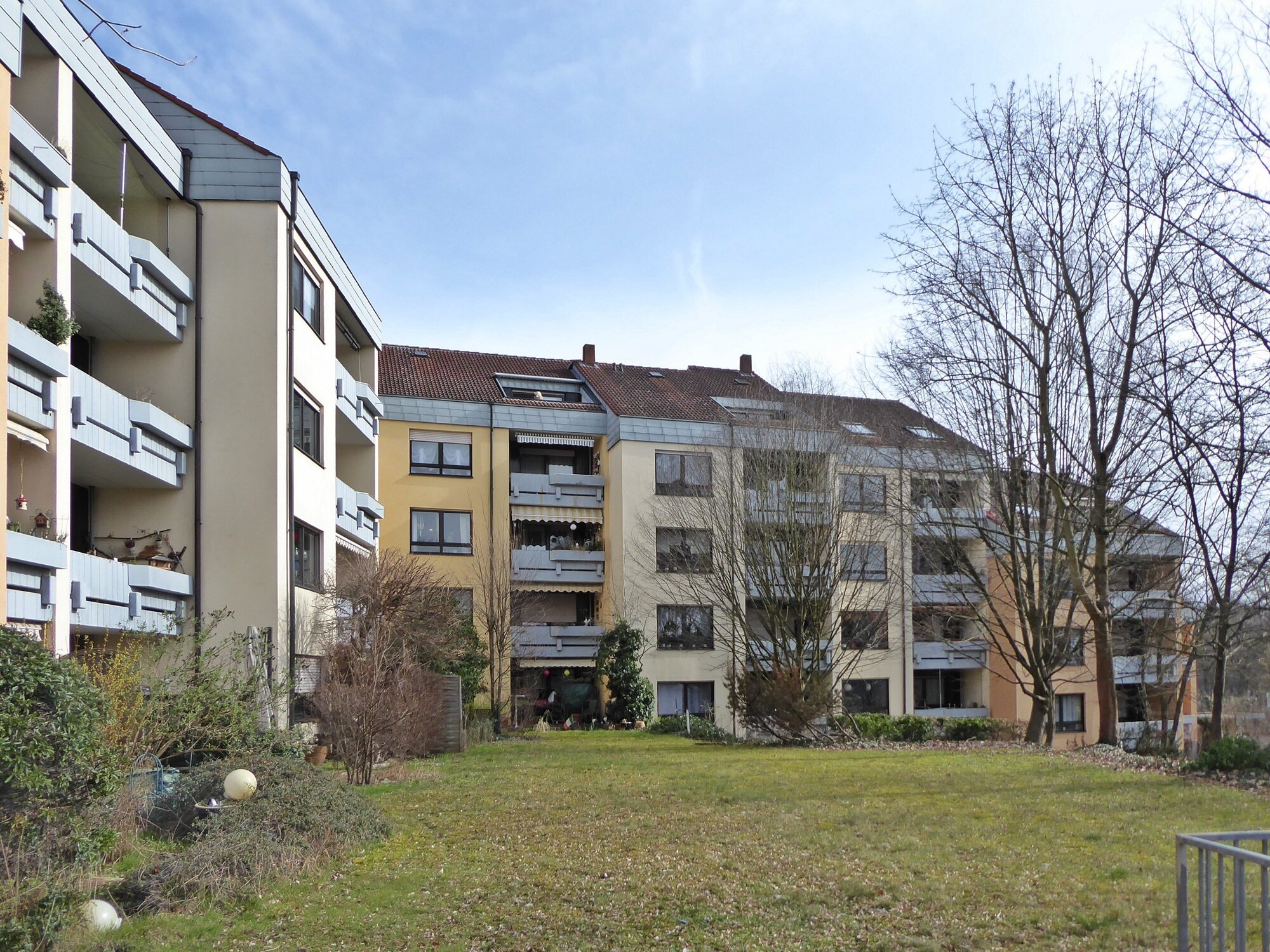 Wohnung zum Kauf 279.000 € 2,5 Zimmer 82,4 m²<br/>Wohnfläche 4.<br/>Geschoss ab sofort<br/>Verfügbarkeit Grillenbergerstraße 4 Zirndorf Zirndorf 90513