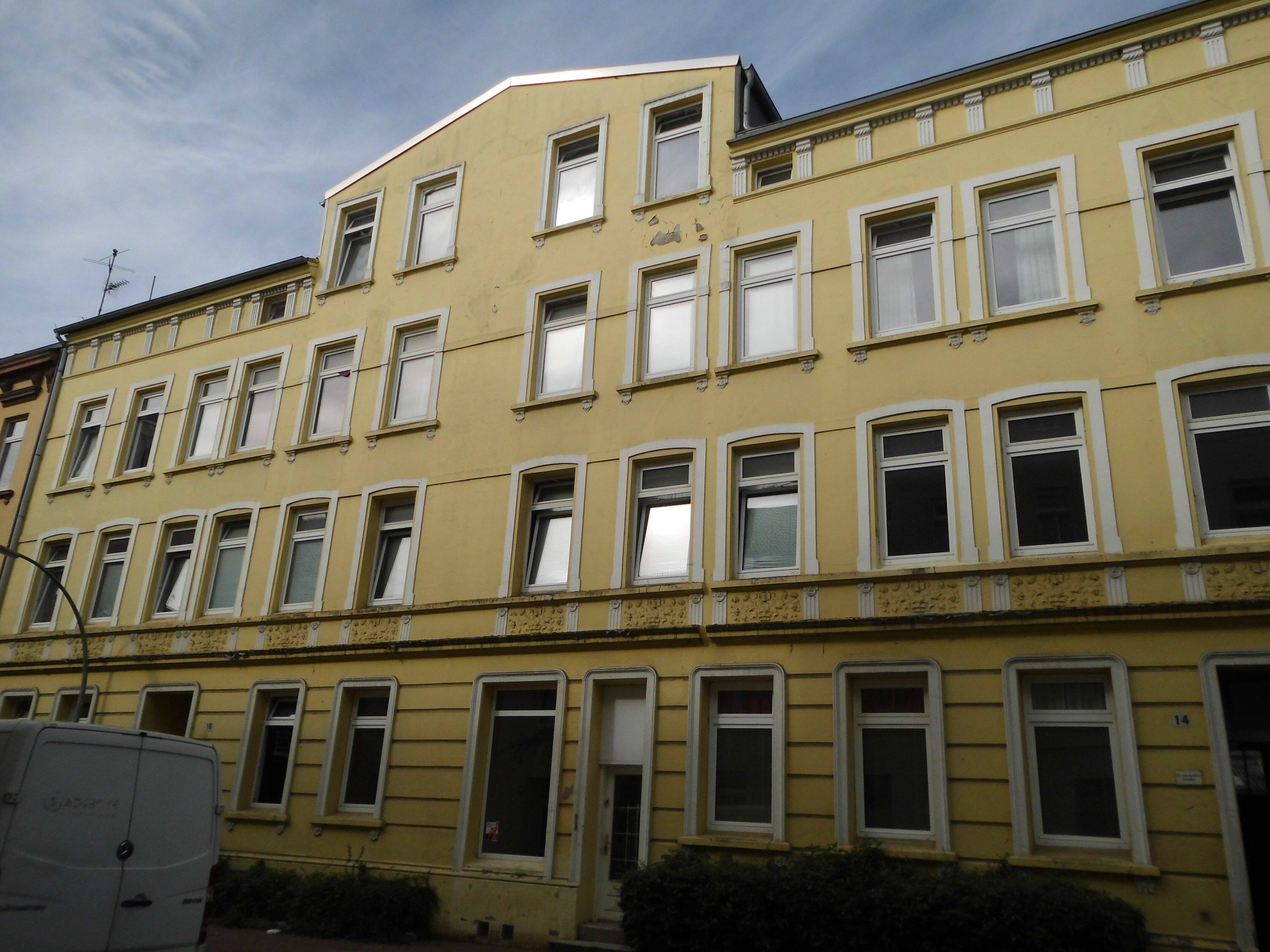 Mehrfamilienhaus zum Kauf · als Kapitalanlage geeignet