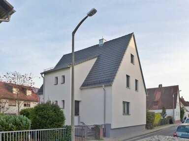 Haus zum Kauf provisionsfrei 400.000 € 9 Zimmer Hutstraße 3 Erlangen Alterlangen Erlangen 91056