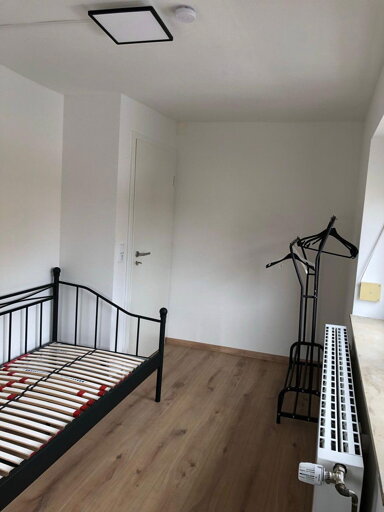 WG-Zimmer zur Miete Wohnen auf Zeit 250 € 11 m² EG frei ab 01.03.2025 Dorfstr. 15 Weidenbach Weidenbach 91746