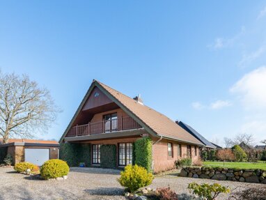 Einfamilienhaus zum Kauf 299.000 € 5 Zimmer 170,9 m² 717 m² Grundstück Neukirchen Neukirchen 25927