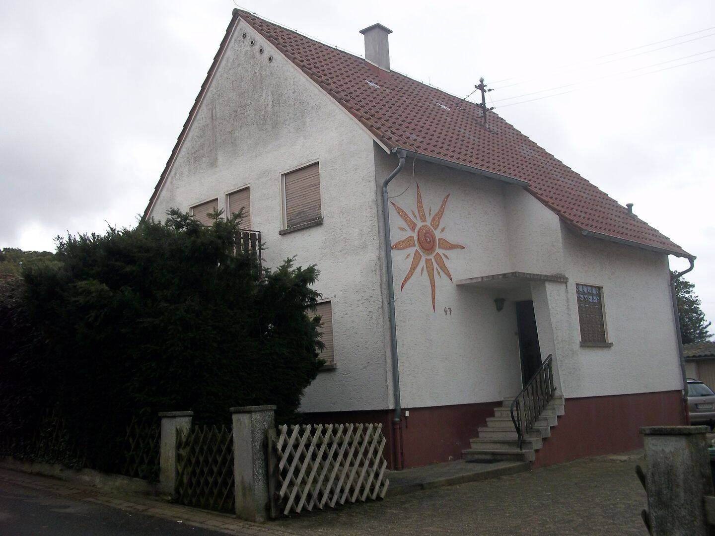 Immobilie in Stahlberg - Wohnhaus in Stahlberg mit Garten, Garagen, Keller - Bild 1