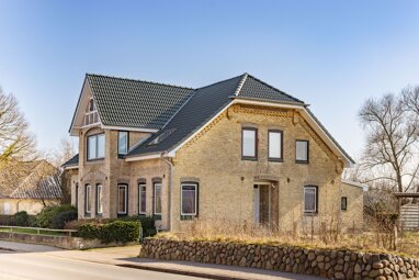 Mehrfamilienhaus zum Kauf 349.000 € 12 Zimmer 240 m² 1.258 m² Grundstück Treia 24896