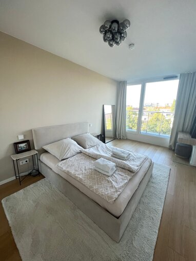 Wohnung zur Miete Wohnen auf Zeit 2.499 € 3 Zimmer 60 m² frei ab sofort Pankow Berlin 13189