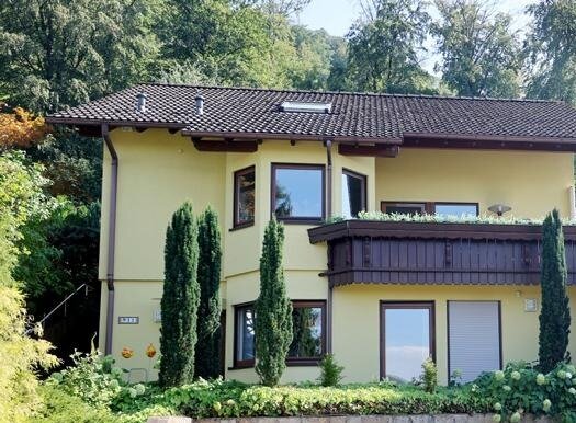 Einfamilienhaus zum Kauf Provisionsfrei 649.000 € 5 Zimmer 182 m²<br/>Wohnfläche 796 m²<br/>Grundstück Ab sofort<br/>Verfügbarkeit Dettingen an der Erms 72581