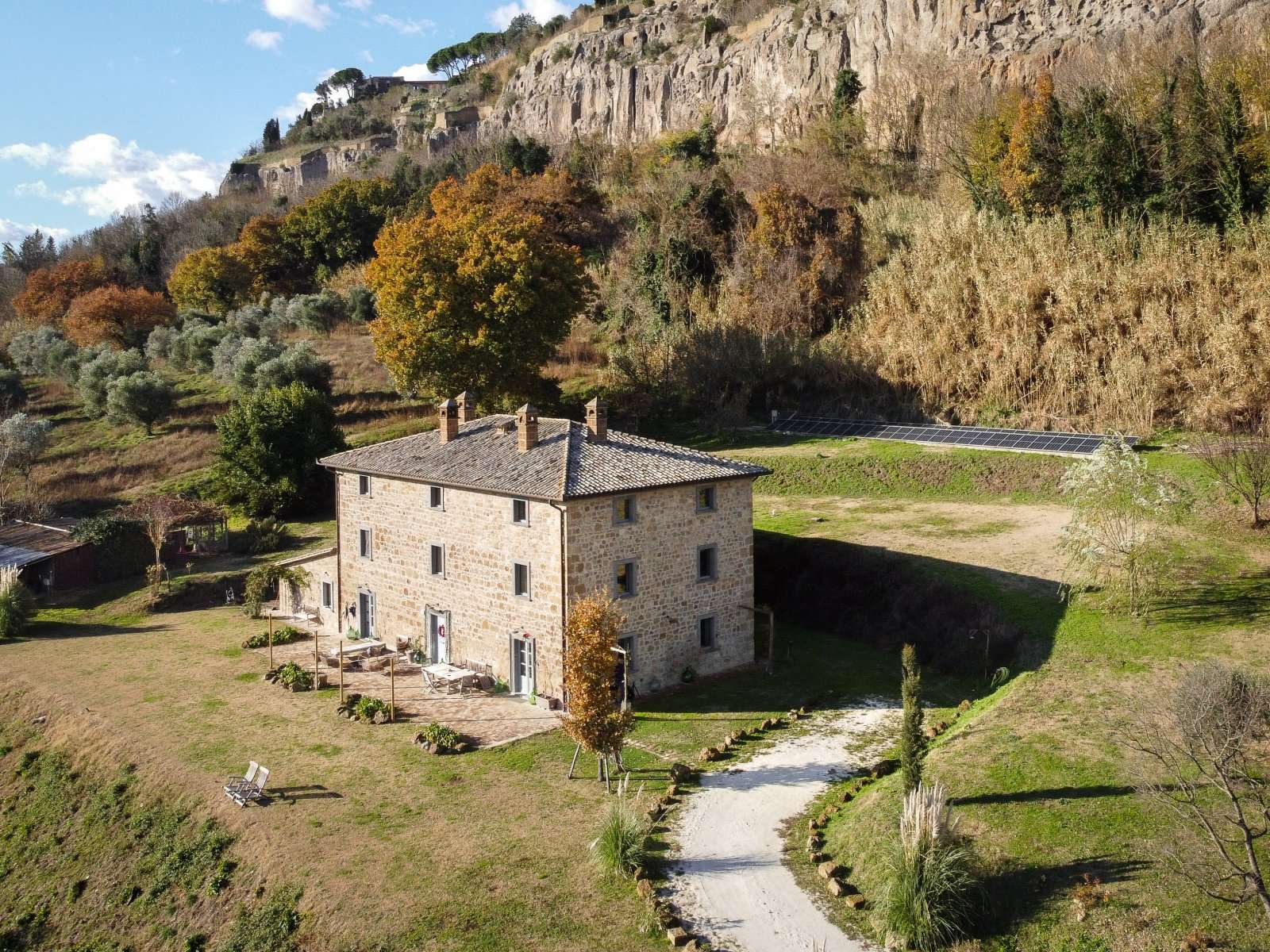 Villa zum Kauf 2.400.000 € 9 Zimmer 500 m²<br/>Wohnfläche 30.000 m²<br/>Grundstück Orvieto