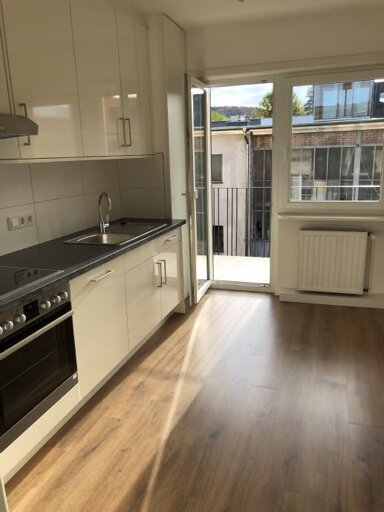 Wohnung zur Miete 610 € 2 Zimmer 56 m² 1. Geschoss frei ab sofort Koßmannstr. 46 Winterberg Saarbrücken 66119