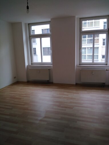 Wohnung zur Miete 300 € 3 Zimmer 71,7 m² 1. Geschoss Trockentalstr. 76 Südvorstadt Plauen 08527