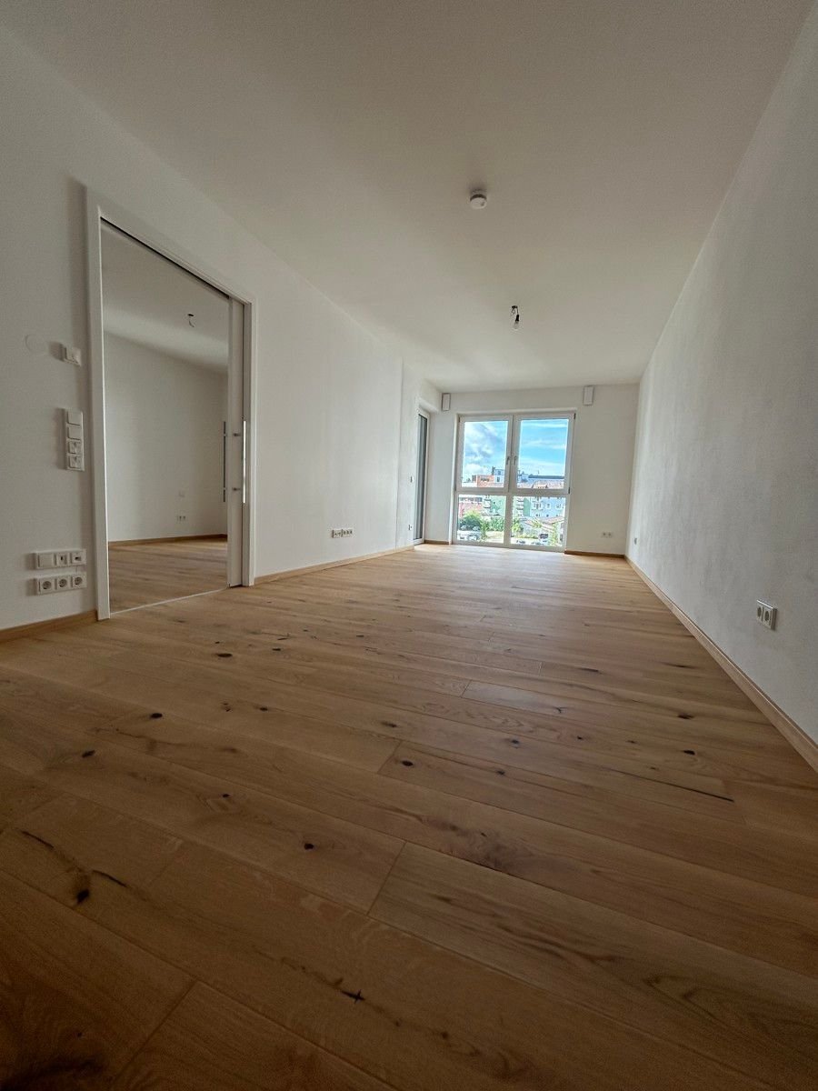 Wohnung zur Miete 985 € 2 Zimmer 65,7 m²<br/>Wohnfläche 1.<br/>Geschoss ab sofort<br/>Verfügbarkeit Deggendorf Deggendorf 94469